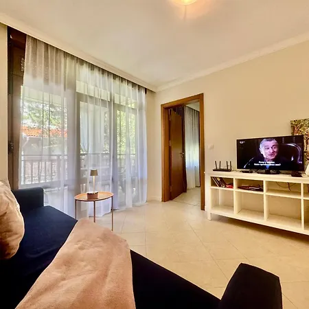 Sm Lovely On The First Line In Apartamento Sozopol